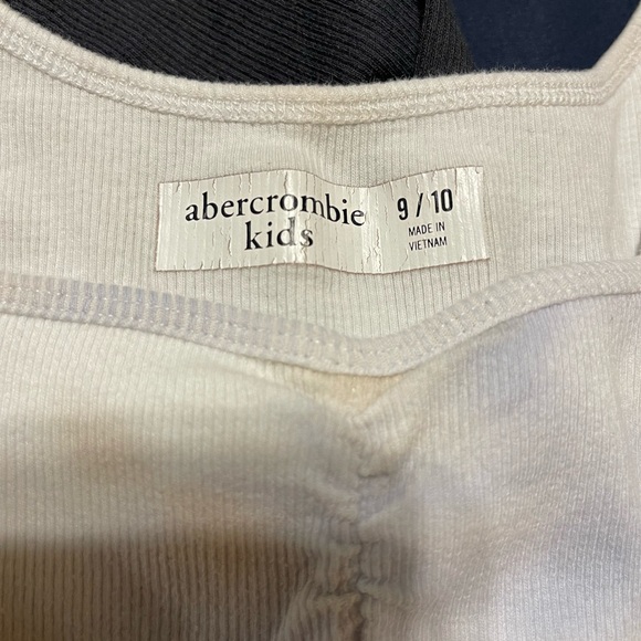 A&F Kids Bodysuits (9-10) - Picture 4 of 5
